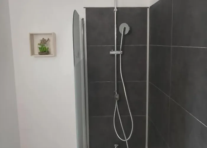 Le Dampierre -apt Centre קאלה